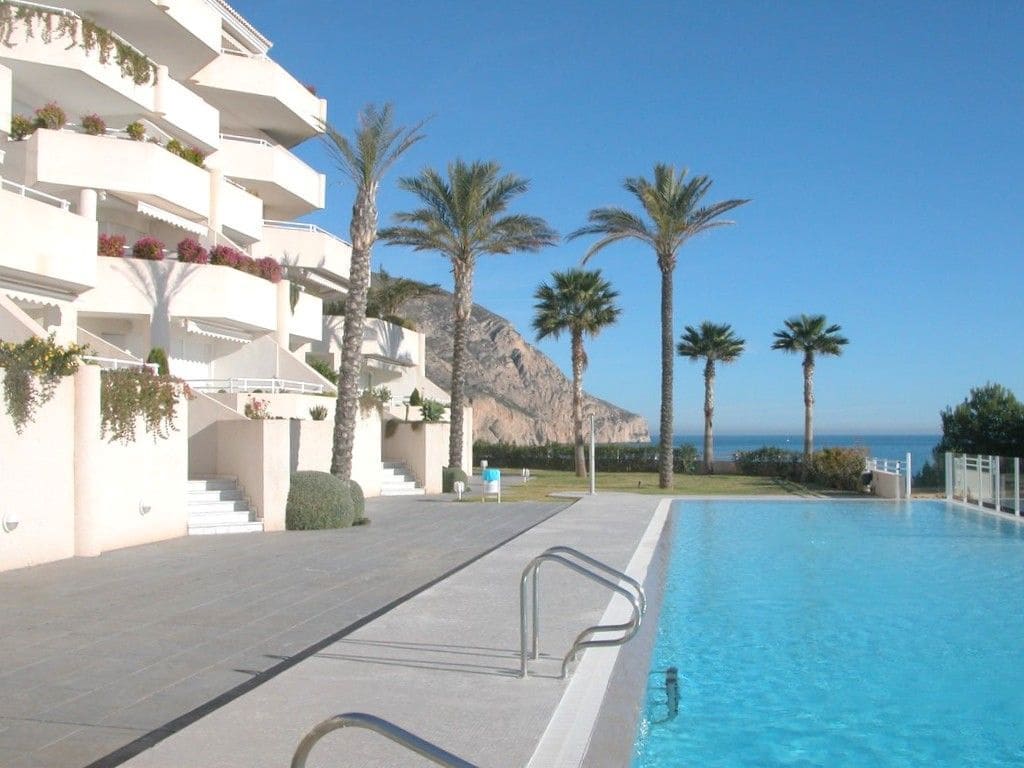 2 soveværelse Penthouse til salg i Altea med swimmingpool garage - € 795.000 (Ref: 9004637)