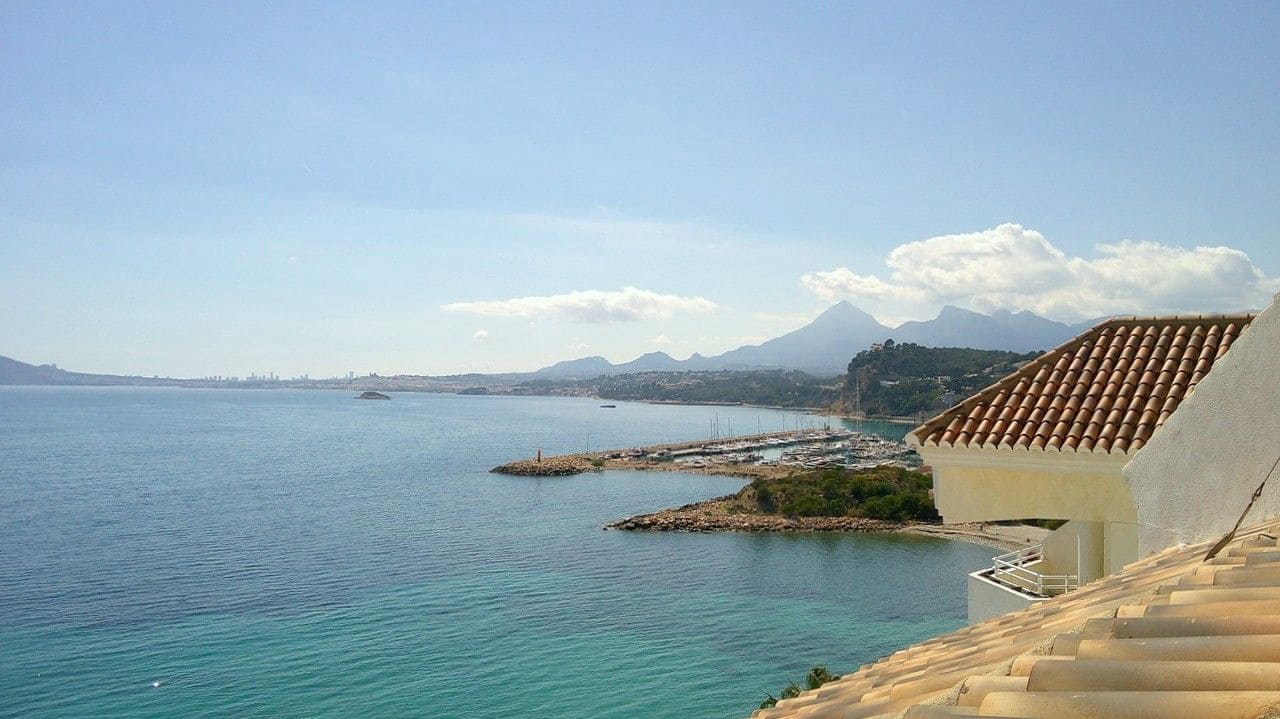 2 soveværelse Penthouse til salg i Altea med swimmingpool garage - € 795.000 (Ref: 9004637)