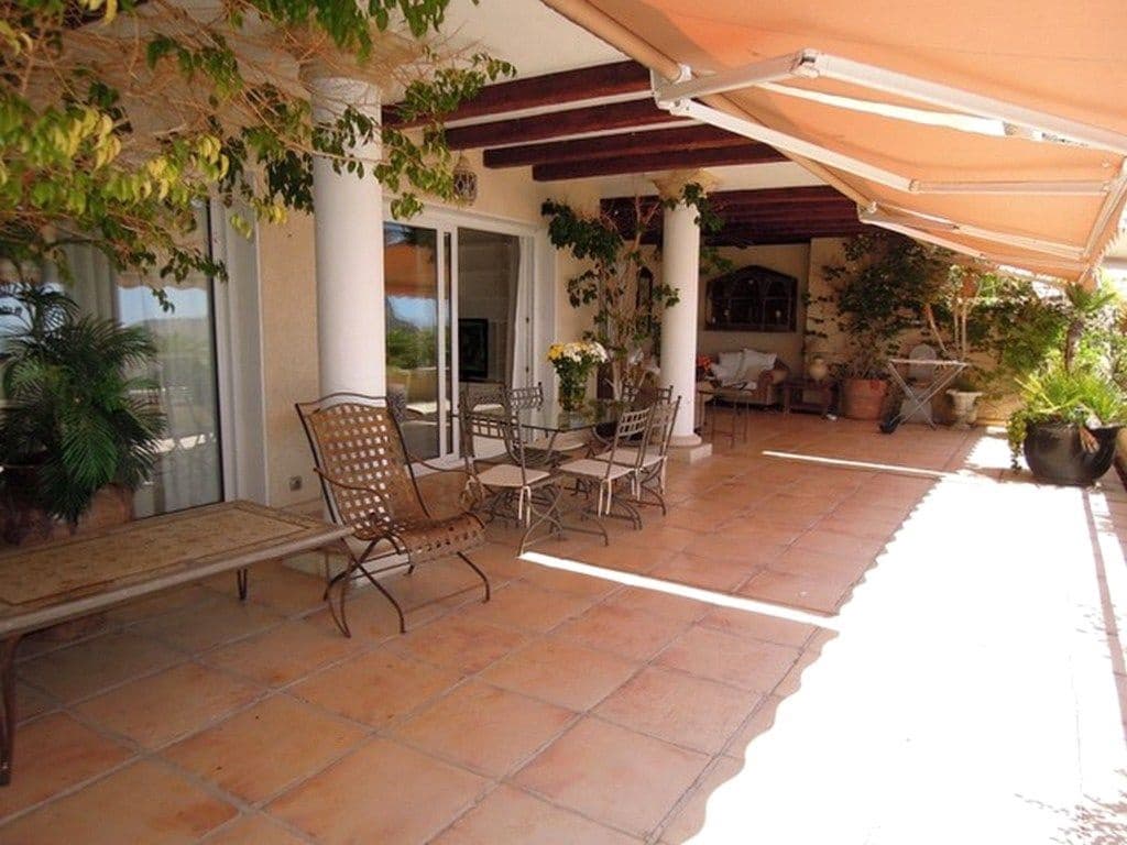 4 soveværelse Penthouse til salg i Altea med swimmingpool garage - € 850.000 (Ref: 9029240)