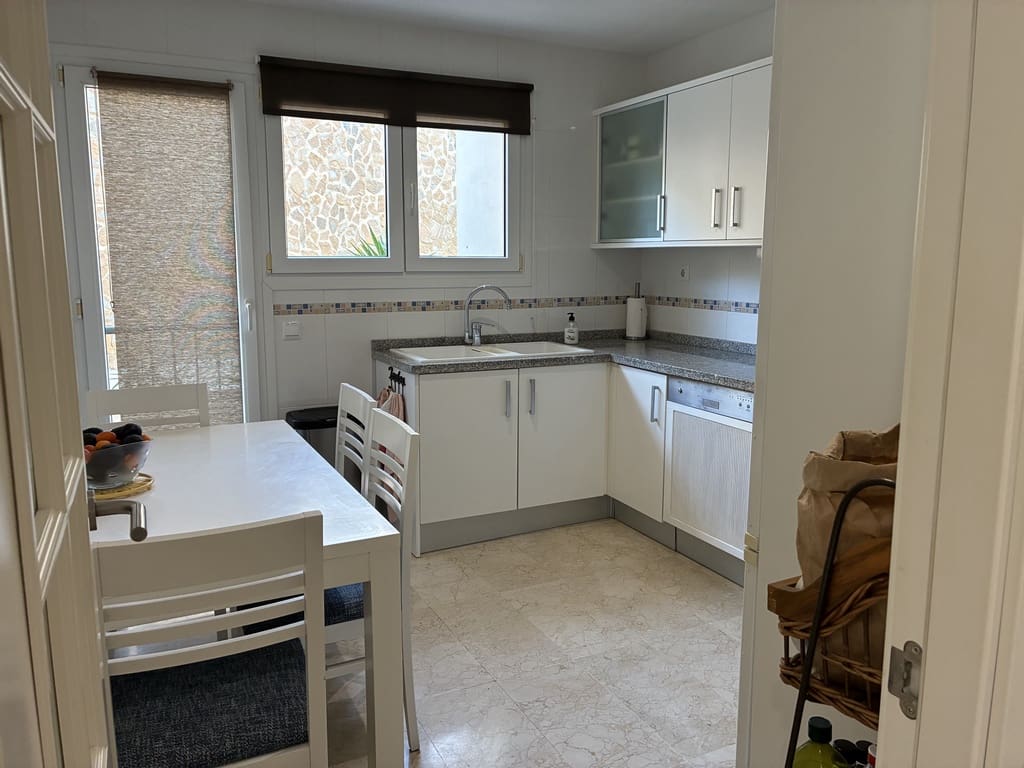 3 bedroom Apartment for sale in Altea with pool garage - € 395,000 (Ref: 9036333)