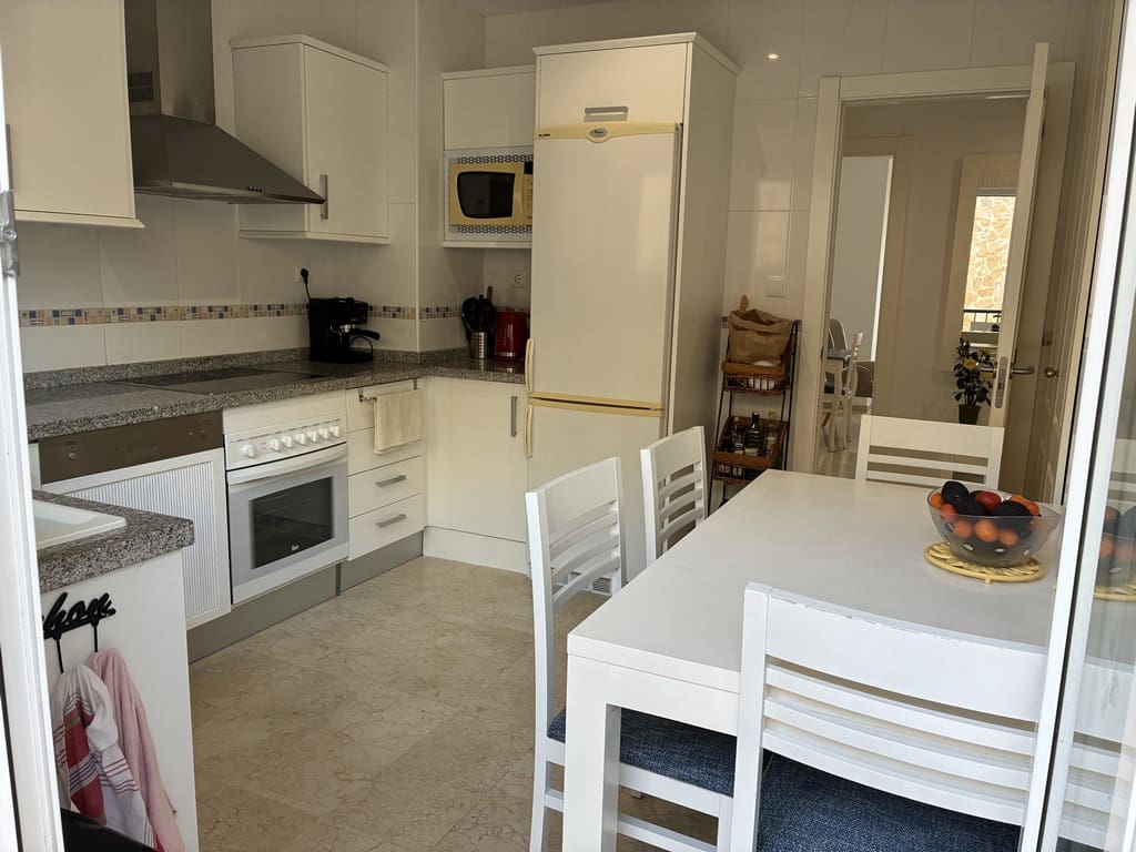 3 bedroom Apartment for sale in Altea with pool garage - € 395,000 (Ref: 9036333)