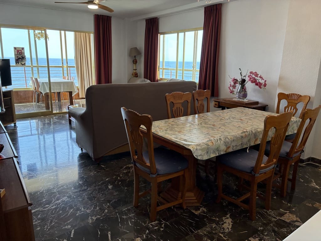 2 soveværelse Lejlighed til leje i Benidorm med swimmingpool garage - € 1.350 (Ref: 9038305)