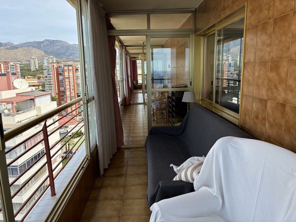 2 soveværelse Lejlighed til leje i Benidorm med swimmingpool garage - € 1.350 (Ref: 9038305)