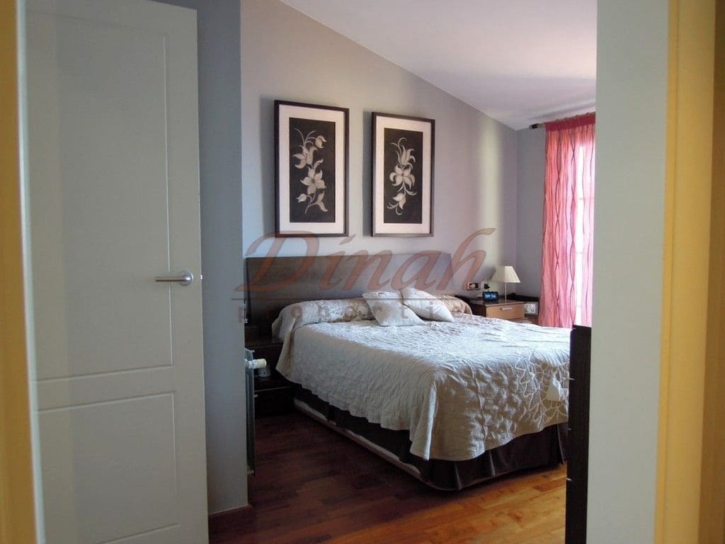 3 bedroom Apartment for sale in Altea with pool garage - € 650,000 (Ref: 9113788)