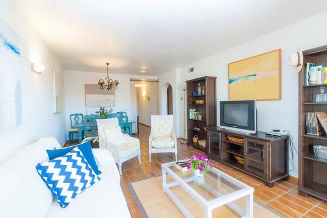 2 bedroom Apartment for rent in Altea with pool garage - € 1,000 (Ref: 9115835)