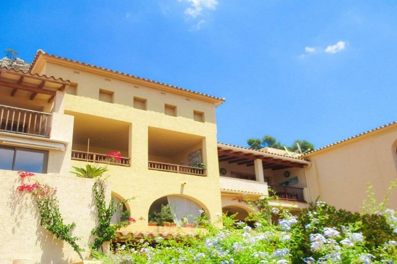 2 soveværelse Lejlighed til leje i Altea med swimmingpool garage - € 1.000 (Ref: 9115835)