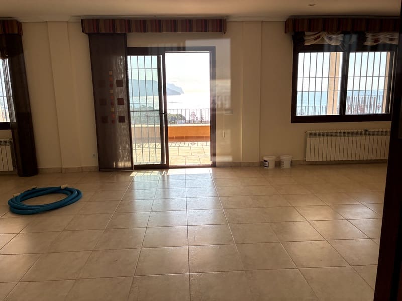 6 bedroom Villa for sale in Altea with pool garage - € 2,000,000 (Ref: 9142604)