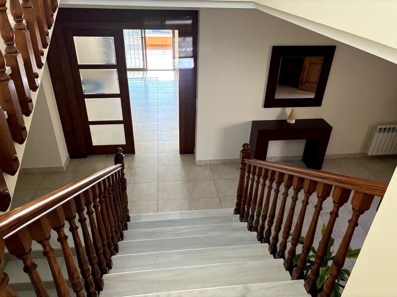 6 bedroom Villa for sale in Altea with pool garage - € 2,000,000 (Ref: 9142604)