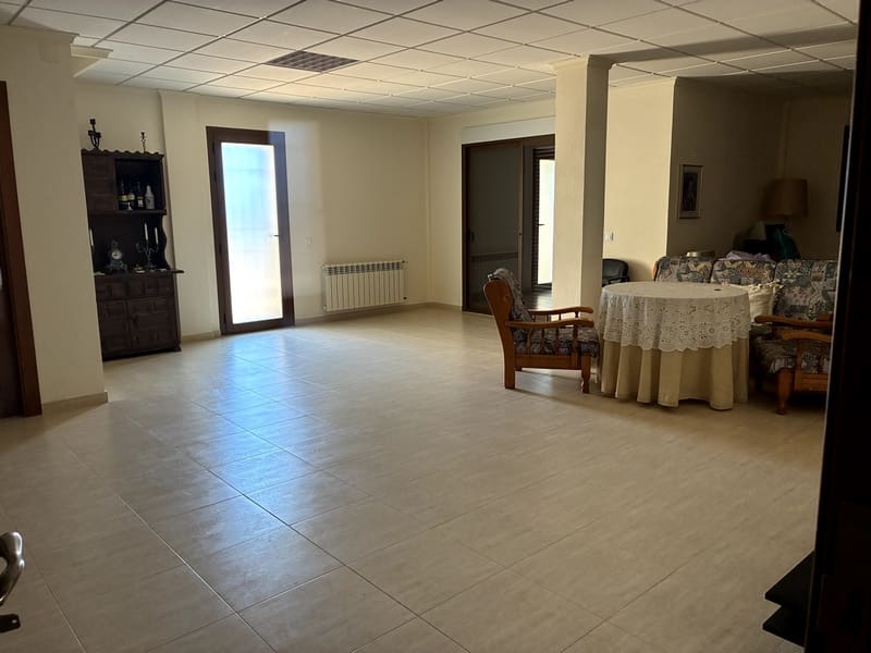 6 bedroom Villa for sale in Altea with pool garage - € 2,000,000 (Ref: 9142604)