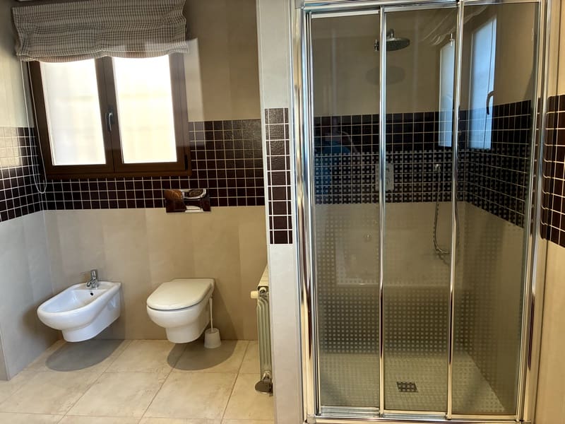 6 bedroom Villa for sale in Altea with pool garage - € 2,000,000 (Ref: 9142604)