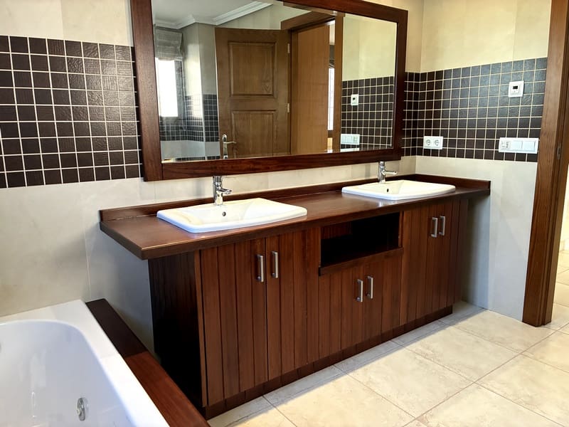 6 bedroom Villa for sale in Altea with pool garage - € 2,000,000 (Ref: 9142604)