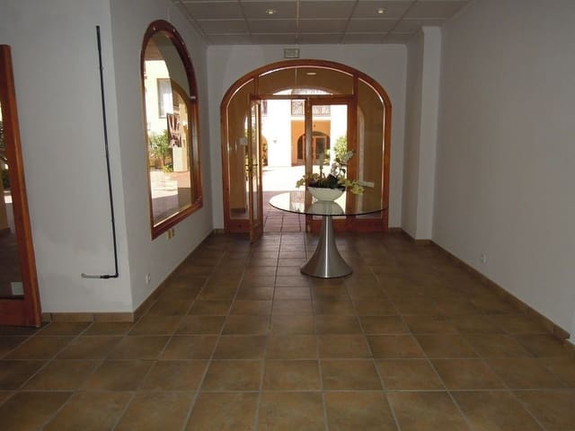 Commercial for sale in Altea - € 160,000 (Ref: 9145202)