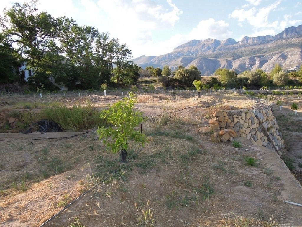 Grunde uden byggetilladelser til salg i Altea la Vella - € 400.000 (Ref: 9145203)