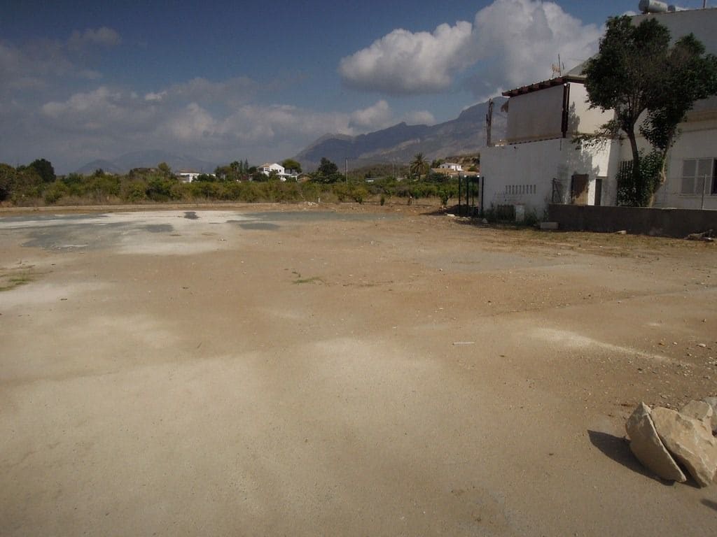 Undeveloped Land for sale in Altea - € 1,200,000 (Ref: 9145208)
