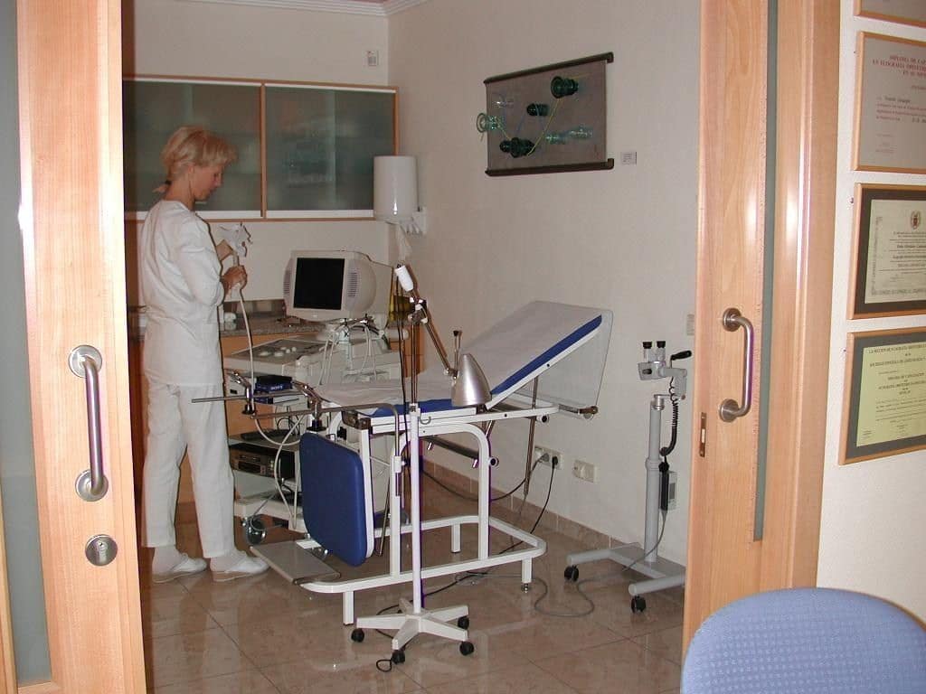 7 chambre Local Commercial à vendre à Altea - 900 000 € (Ref: 9145209)