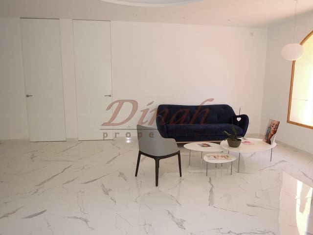 1 bedroom Commercial for sale in Altea with garage - € 400,000 (Ref: 9146724)