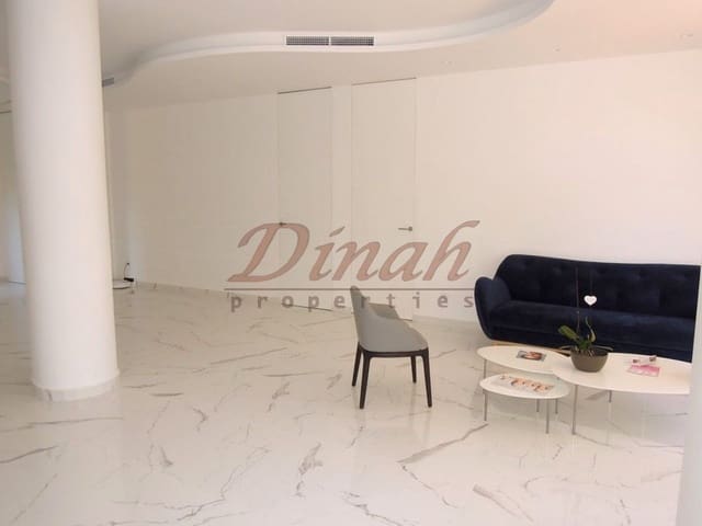 1 bedroom Commercial for sale in Altea with garage - € 400,000 (Ref: 9146724)