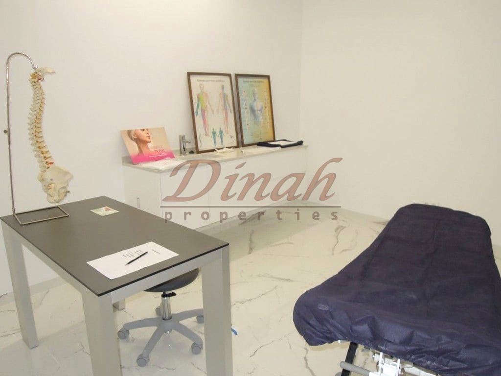 1 bedroom Commercial for sale in Altea with garage - € 400,000 (Ref: 9146724)