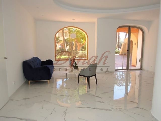 1 bedroom Commercial for sale in Altea with garage - € 400,000 (Ref: 9146724)