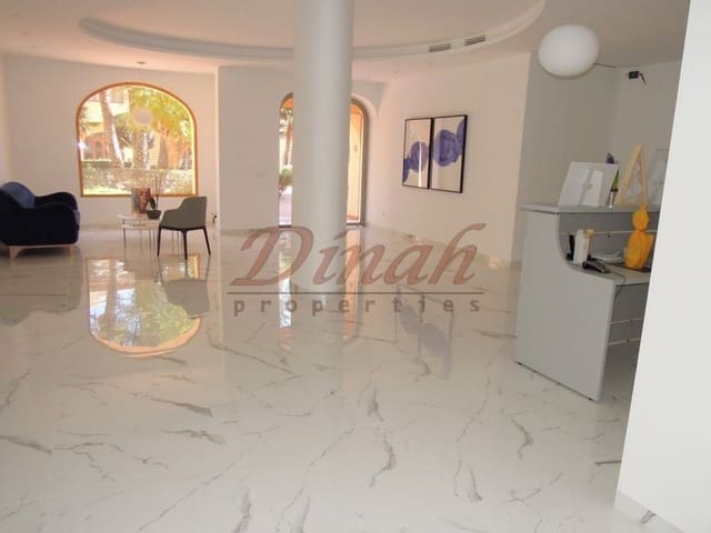 1 bedroom Commercial for sale in Altea with garage - € 400,000 (Ref: 9146724)