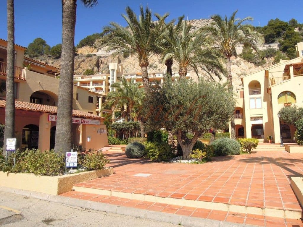 1 bedroom Commercial for sale in Altea with garage - € 400,000 (Ref: 9146724)