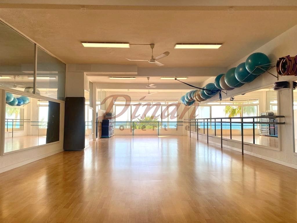 Commercial for sale in Altea - € 787,500 (Ref: 9146725)