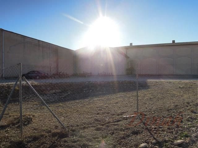 Kaupallinen myytävänä paikassa Villena - 3 000 000 € (Ref: 9165477)