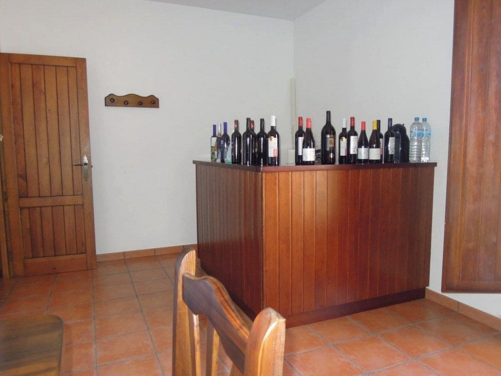 Kommersiell til salgs i Albacete by med garasje - € 1 500 000 (Ref: 9165478)