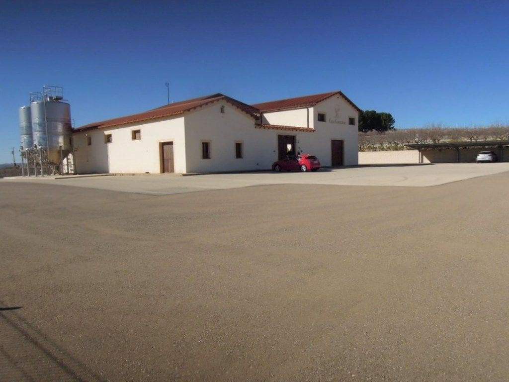 Kommersiell til salgs i Albacete by med garasje - € 1 500 000 (Ref: 9165478)