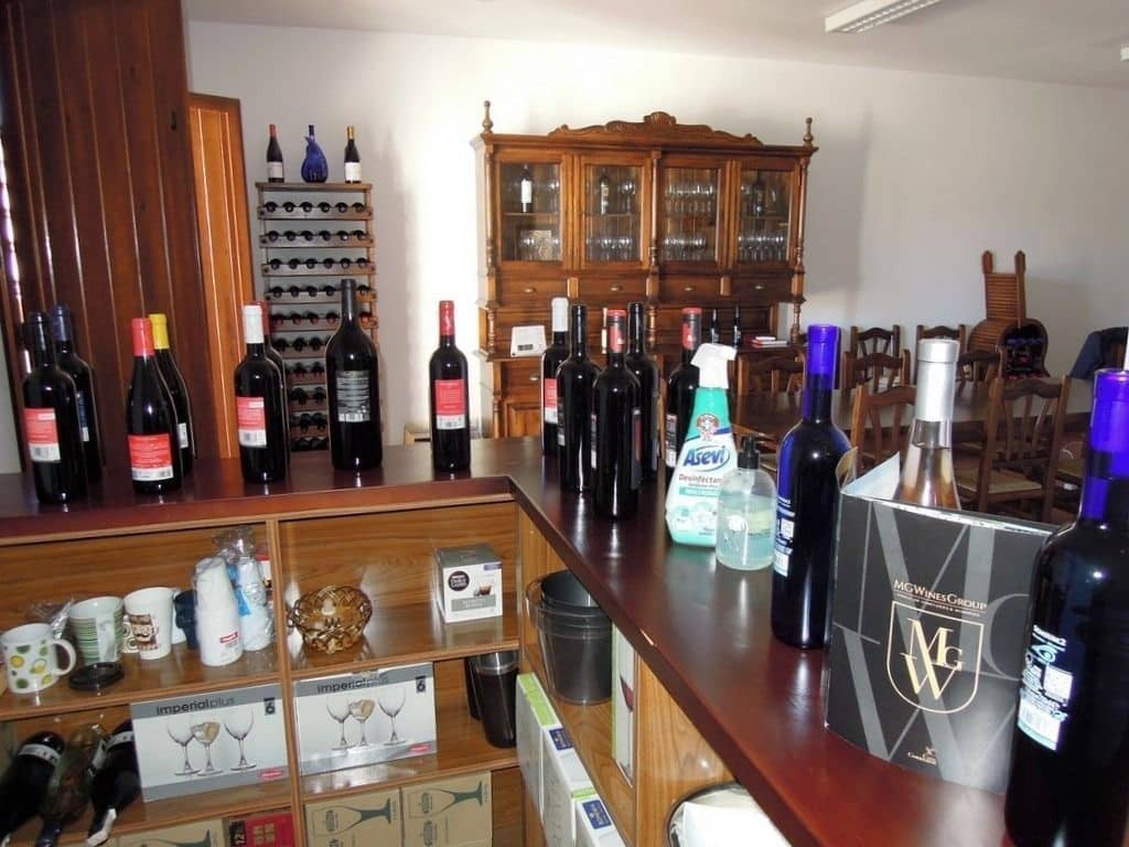 Kommersiell til salgs i Albacete by med garasje - € 1 500 000 (Ref: 9165478)