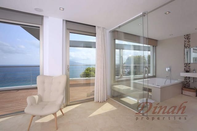 6 sypialnia Willa na sprzedaż w Altea z basenem garażem - 6 300 000 € (Ref: 9169295)