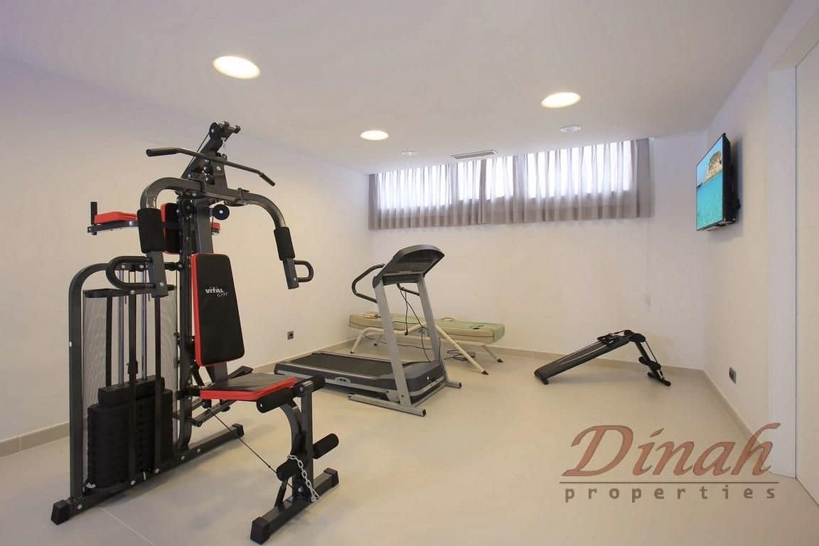 6 makuuhuone Huvila myytävänä paikassa Altea mukana uima-altaan 
autotalli - 6 300 000 € (Ref: 9169295)