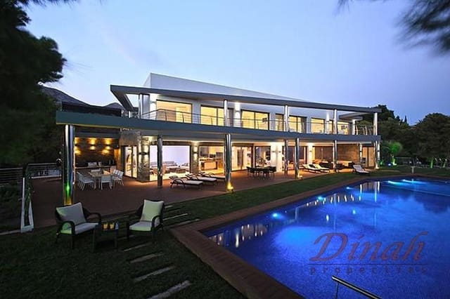 6 sypialnia Willa na sprzedaż w Altea z basenem garażem - 6 300 000 € (Ref: 9169295)