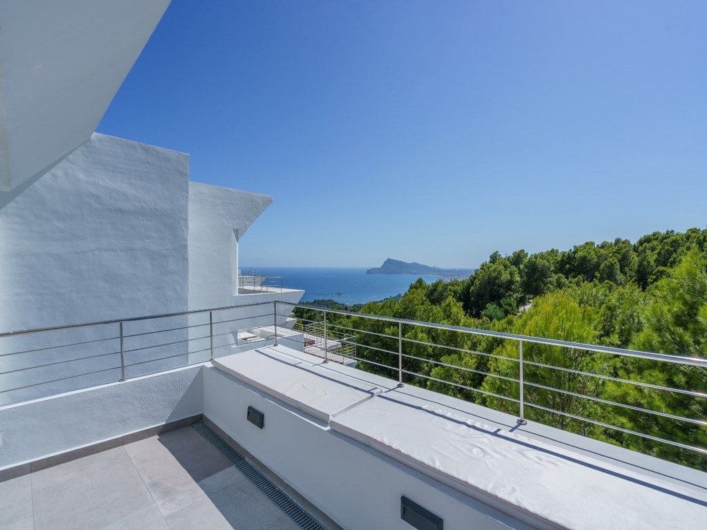5 Zimmer Villa zu verkaufen in Altea mit Garage - 890.000 € (Ref: 9169296)