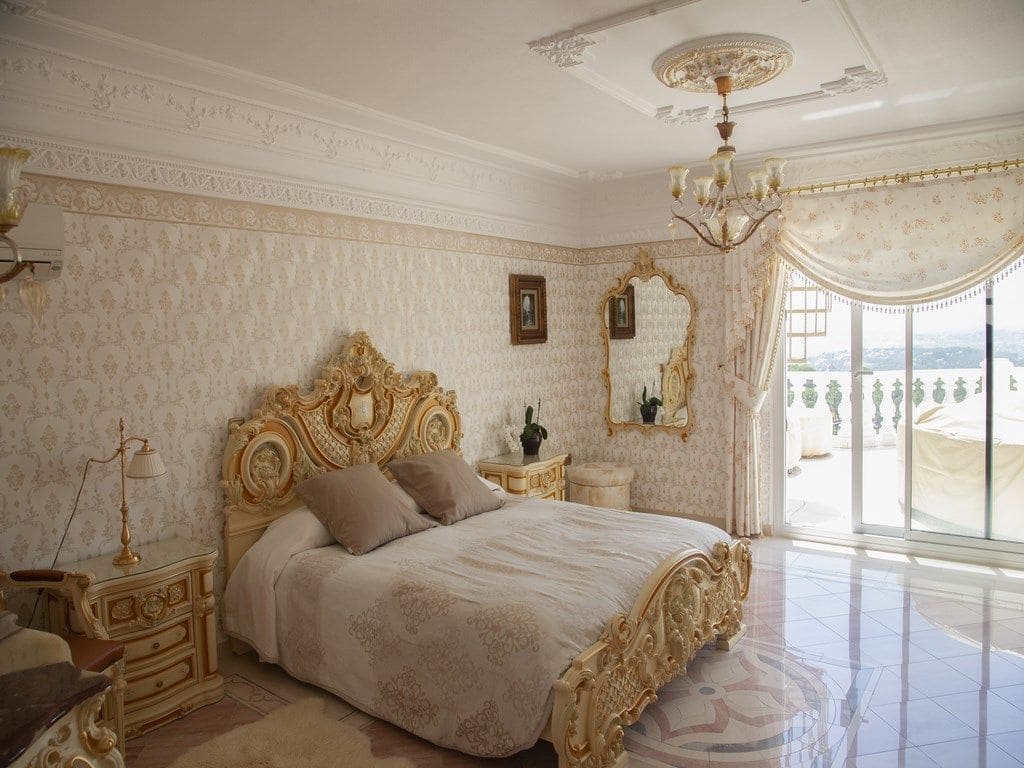 5 bedroom Villa for sale in Altea with pool garage - € 3,990,000 (Ref: 9169298)