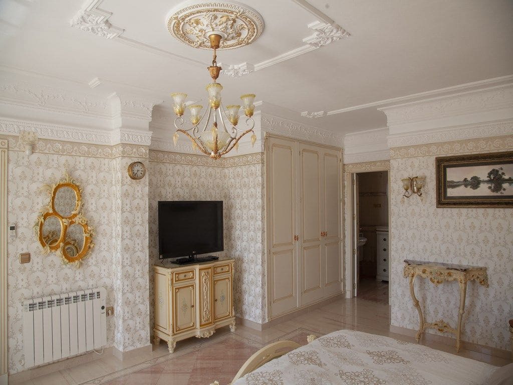 5 bedroom Villa for sale in Altea with pool garage - € 3,990,000 (Ref: 9169298)