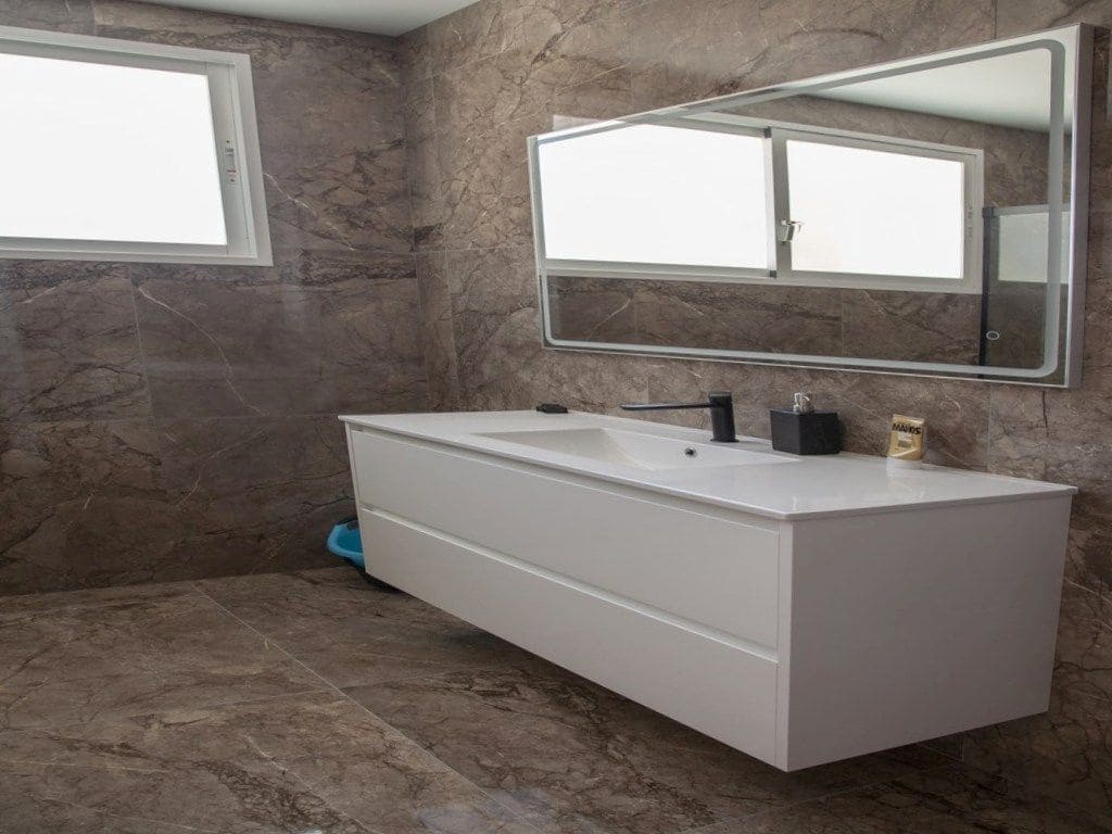 5 bedroom Villa for sale in Altea with pool garage - € 3,990,000 (Ref: 9169298)