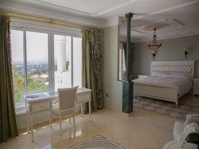 5 Zimmer Villa zu verkaufen in Altea mit Pool Garage - 3.990.000 € (Ref: 9169298)