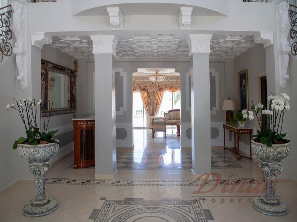 5 bedroom Villa for sale in Altea with pool garage - € 3,990,000 (Ref: 9169298)