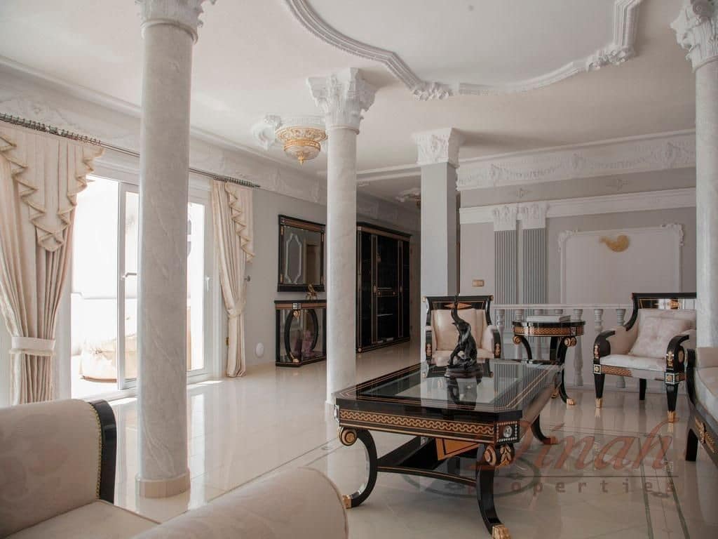 5 bedroom Villa for sale in Altea with pool garage - € 3,990,000 (Ref: 9169298)
