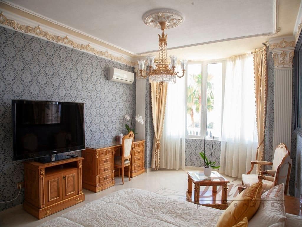5 bedroom Villa for sale in Altea with pool garage - € 3,990,000 (Ref: 9169298)