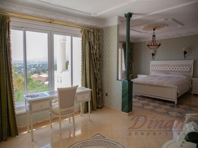 5 sypialnia Willa na sprzedaż w Altea z basenem garażem - 3 990 000 € (Ref: 9169298)