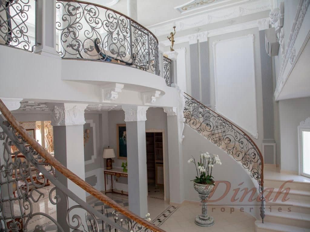 5 bedroom Villa for sale in Altea with pool garage - € 3,990,000 (Ref: 9169298)