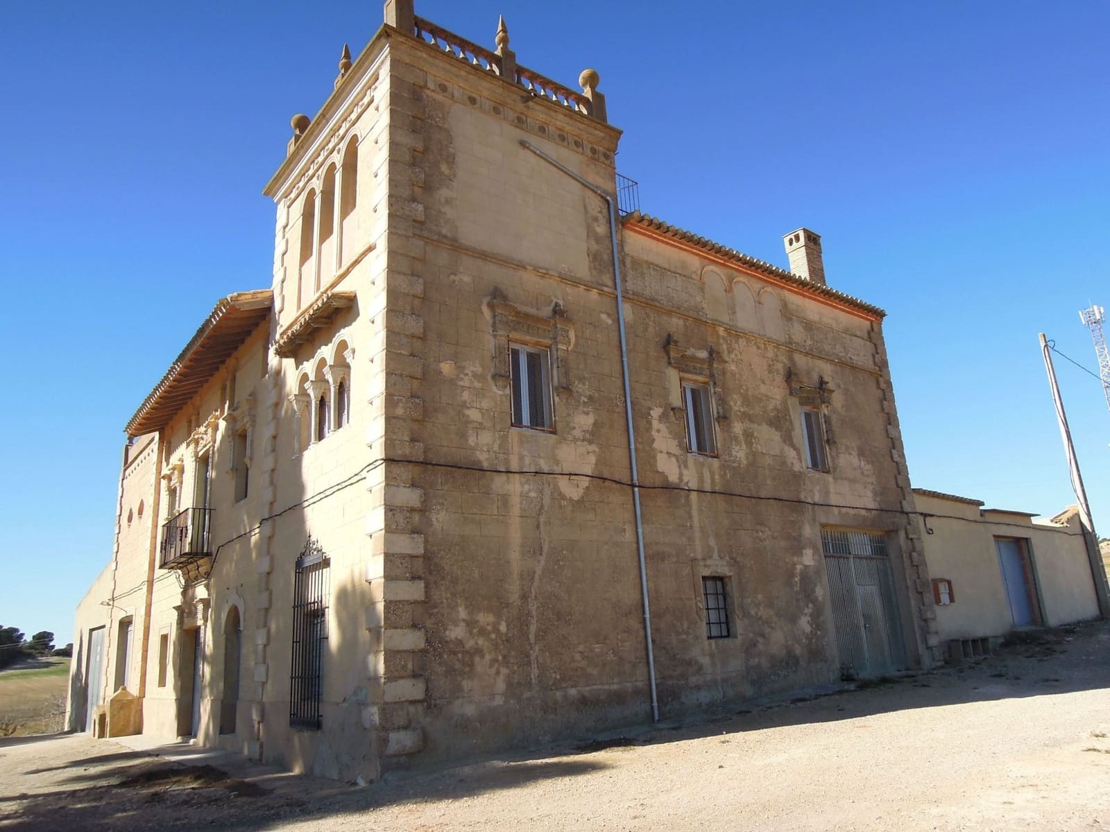 6 sovrum Villa till salu i Villena med garage - 700 000 € (Ref: 9169301)