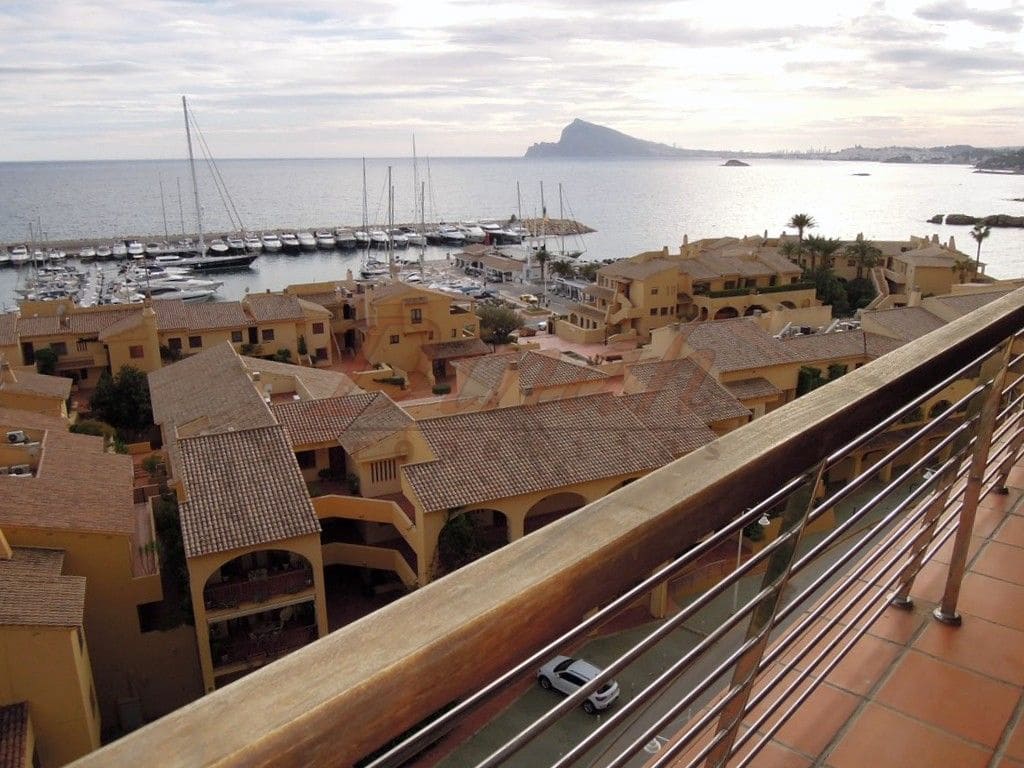 2 bedroom Apartment for sale in Altea with pool garage - € 305,000 (Ref: 9183250)