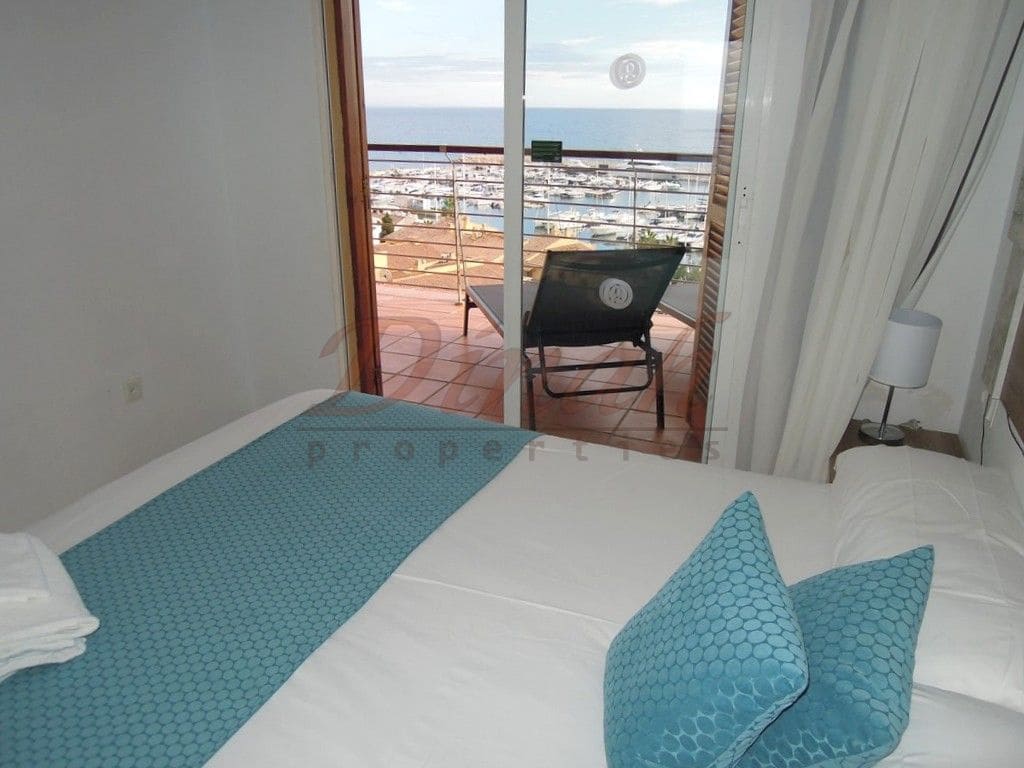 2 bedroom Apartment for sale in Altea with pool garage - € 305,000 (Ref: 9183250)