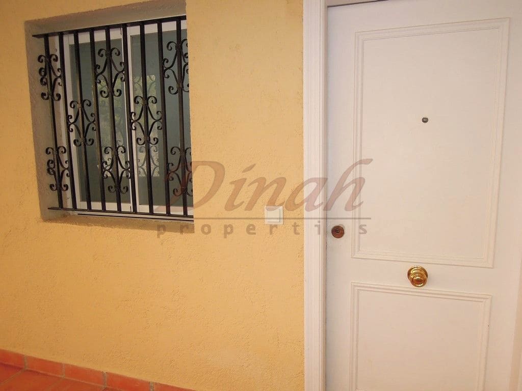 2 bedroom Apartment for sale in Altea with pool garage - € 305,000 (Ref: 9183250)