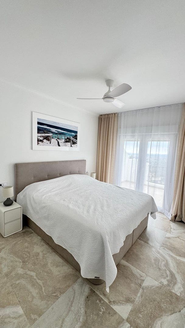 3 soveværelse Semi-Rækkehus til salg i Altea med swimmingpool garage - € 445.000 (Ref: 9239573)