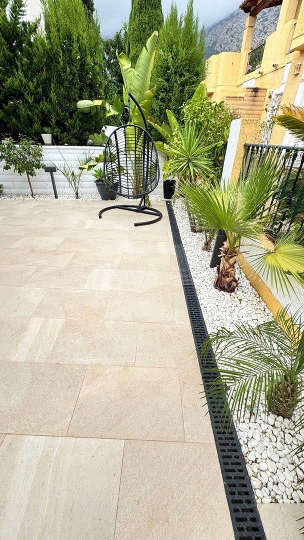 3 soveværelse Semi-Rækkehus til salg i Altea med swimmingpool garage - € 445.000 (Ref: 9239573)