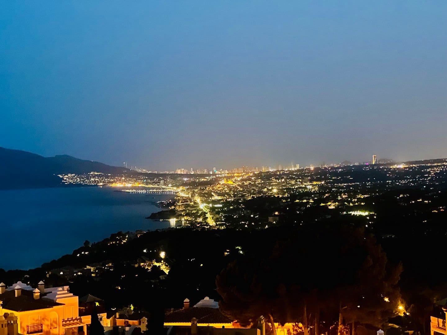 3 soveværelse Semi-Rækkehus til salg i Altea med swimmingpool garage - € 445.000 (Ref: 9239573)